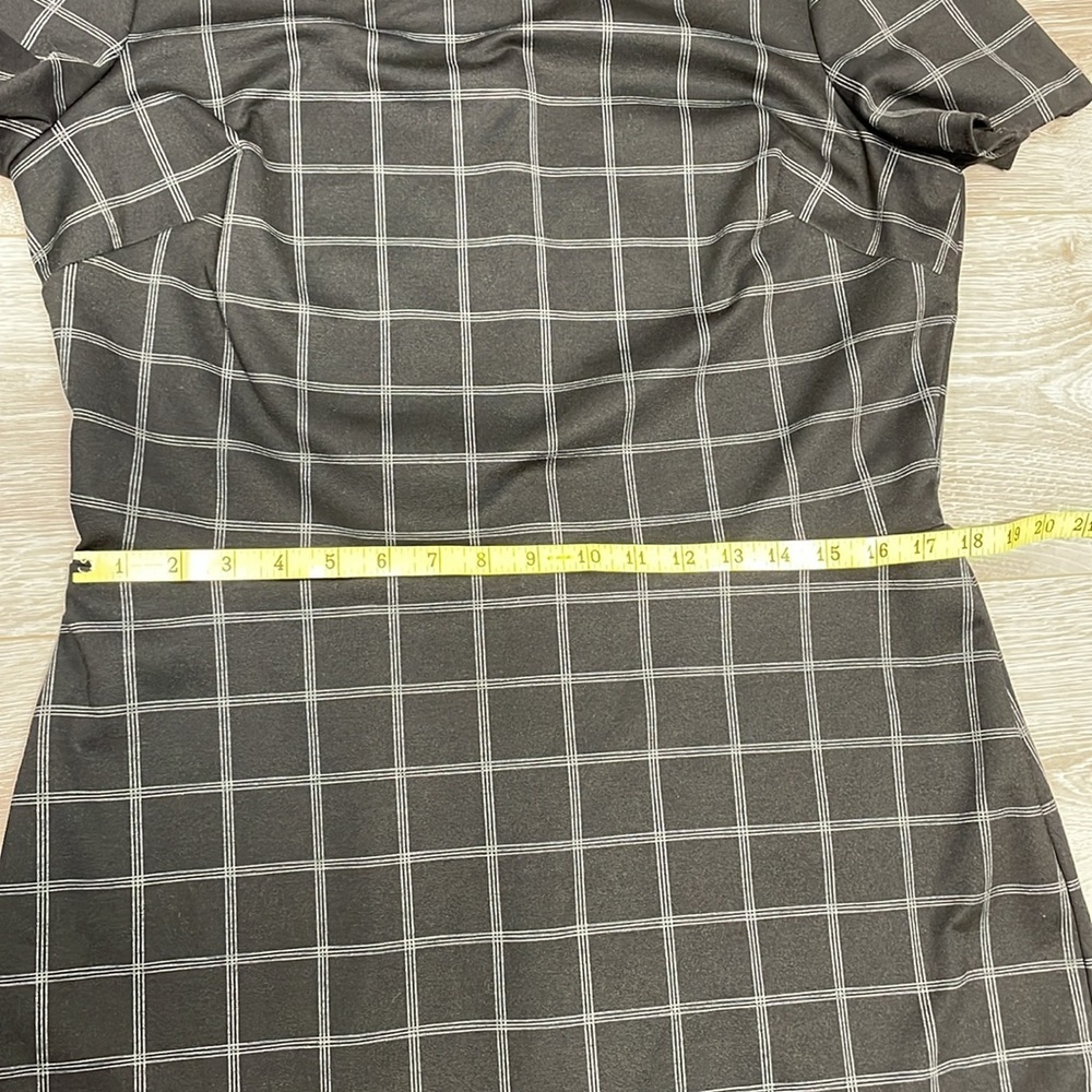 Chaps Classic Sheath Dress Black Gray Windowpane Plaid 14 - Picture 6 of 13